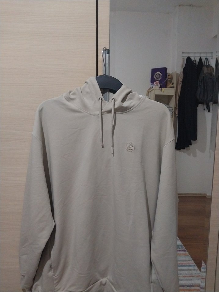 CEPLİ MEVSİMLİK SWEATSHİRT - Görsel 2