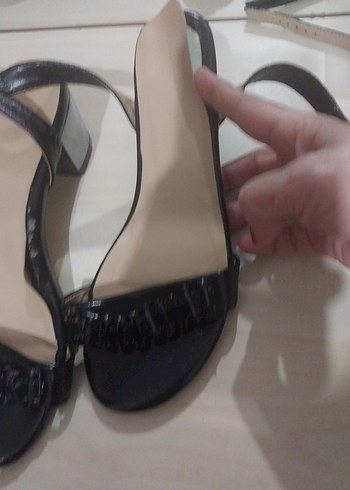 SİYAH TAŞLI TOPUKLU  ŞIK SANDALET - Görsel 6