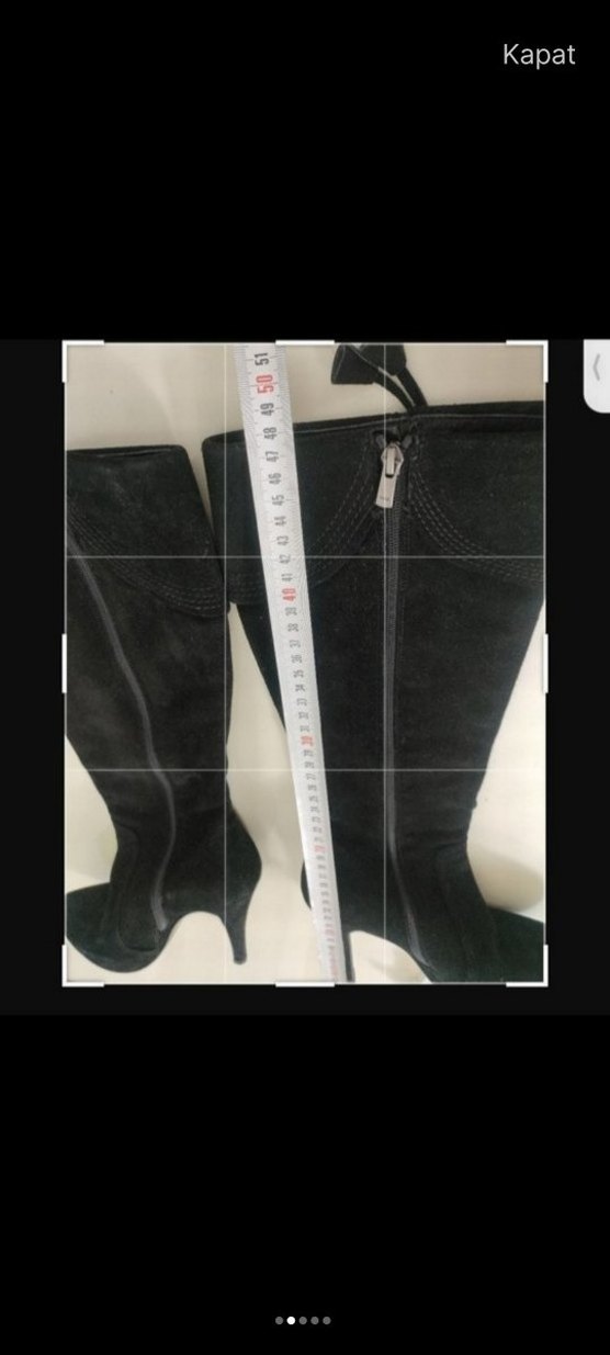 Siyah Nakışlı Süet Dizüstü İnce Topuklu Bot - Görsel 4