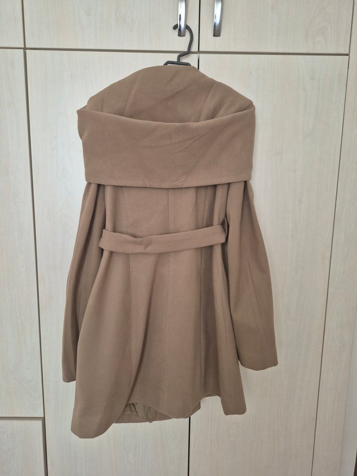 Kahverengi Kuşaklı Kadın Kaban - Görsel 3