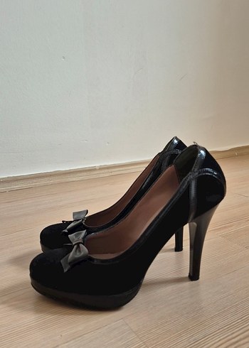 Siyah Fiyonklu Yüksek Topuklu platform ayakkabı - Görsel 3