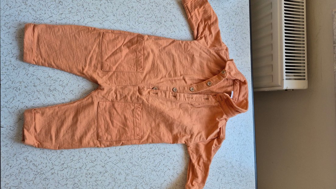 Uzun Kollu Düğmeli kiremit rengi Bebek Tulum - Görsel 3