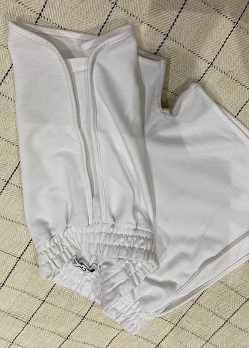 Beyaz Pamuklu Kadın Mini Şort - Görsel 2