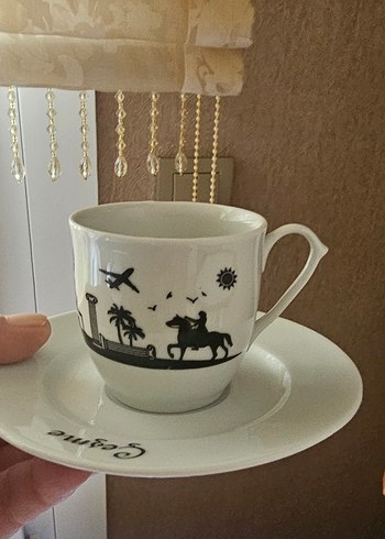 Beden Beyaz Kahve Fincanı ve Tabak Seti