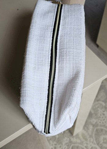 Beyaz Kérastase Kadın Makyaj Çantası - Görsel 6