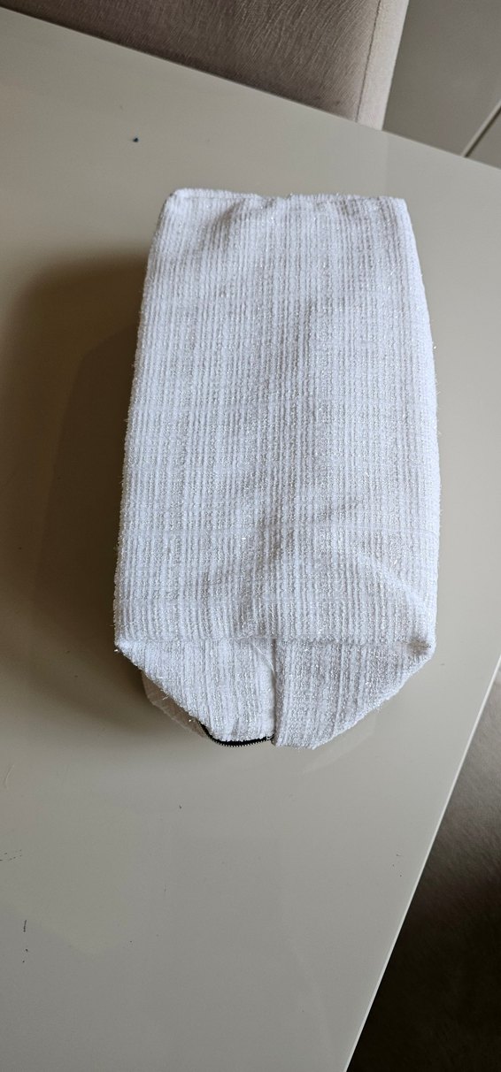 Beyaz Kérastase Kadın Makyaj Çantası - Görsel 3