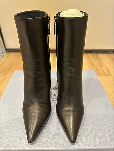 Prada Prada bot