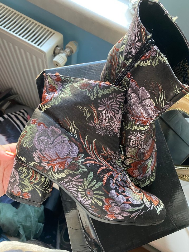 LCW Nakışlı Bot - Görsel 3