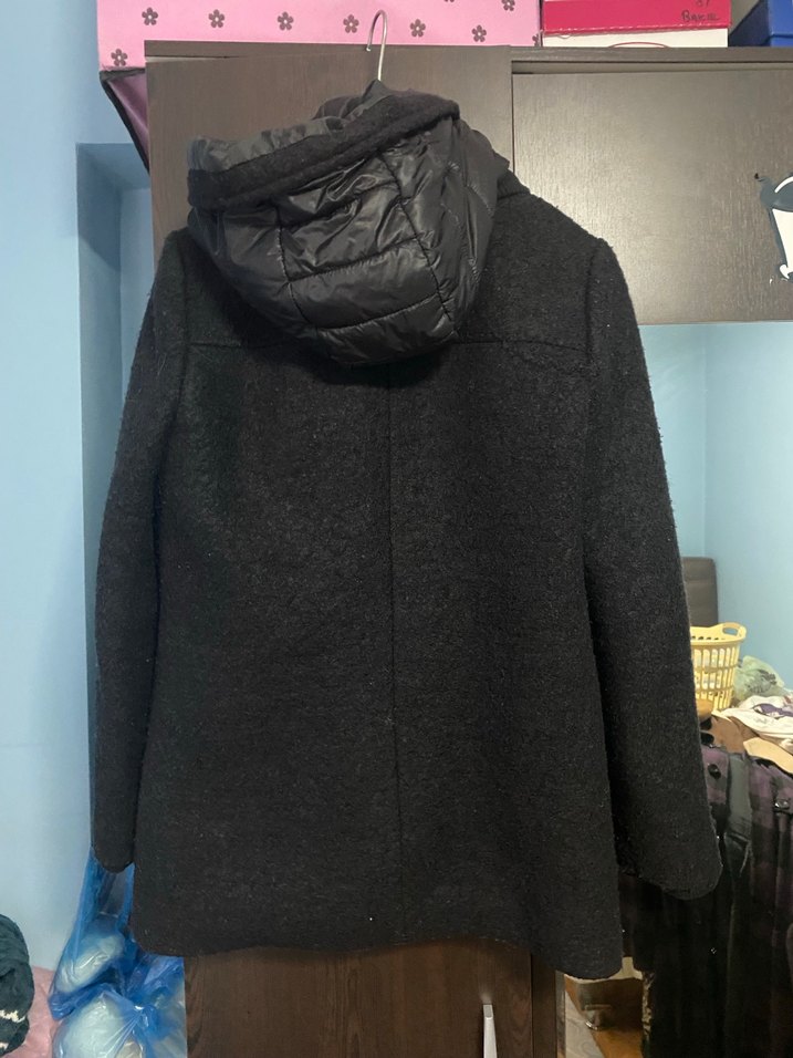 BersKapüşonlu Siyah Kaban - Görsel 2