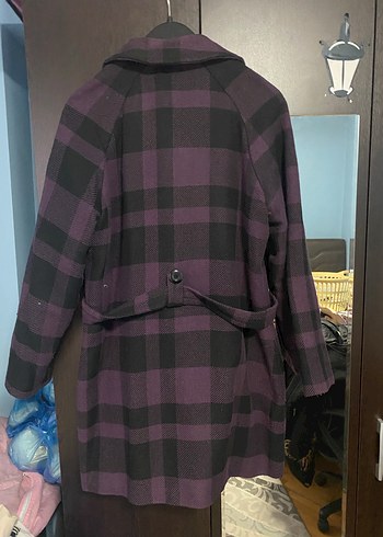 Mor Ekose Düğmeli Midi Yün Kaban - Görsel 2