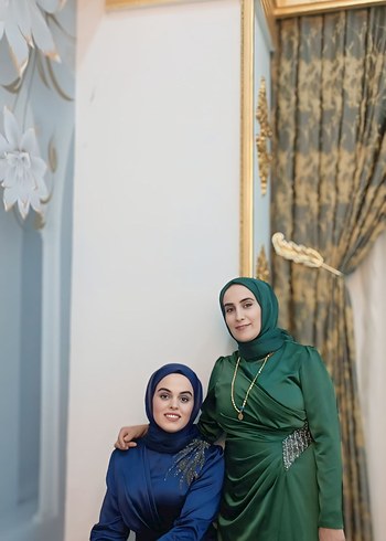 Yeşil saten