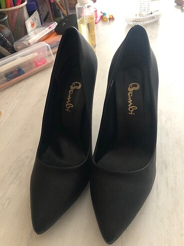 Bambi siyah stiletto