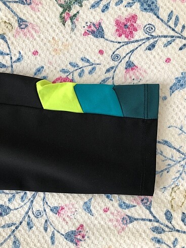 xl Beden spor taytı