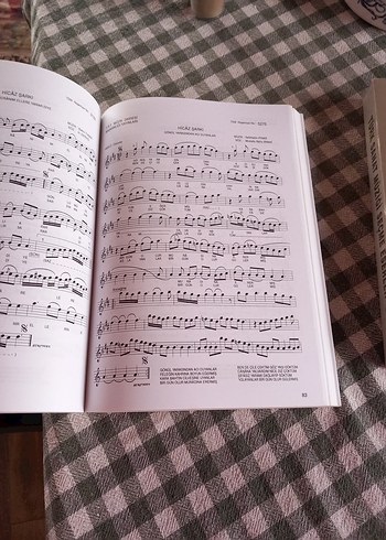 Türk Sanat Müziği Seçme Eserler 1-2 Set - Görsel 7