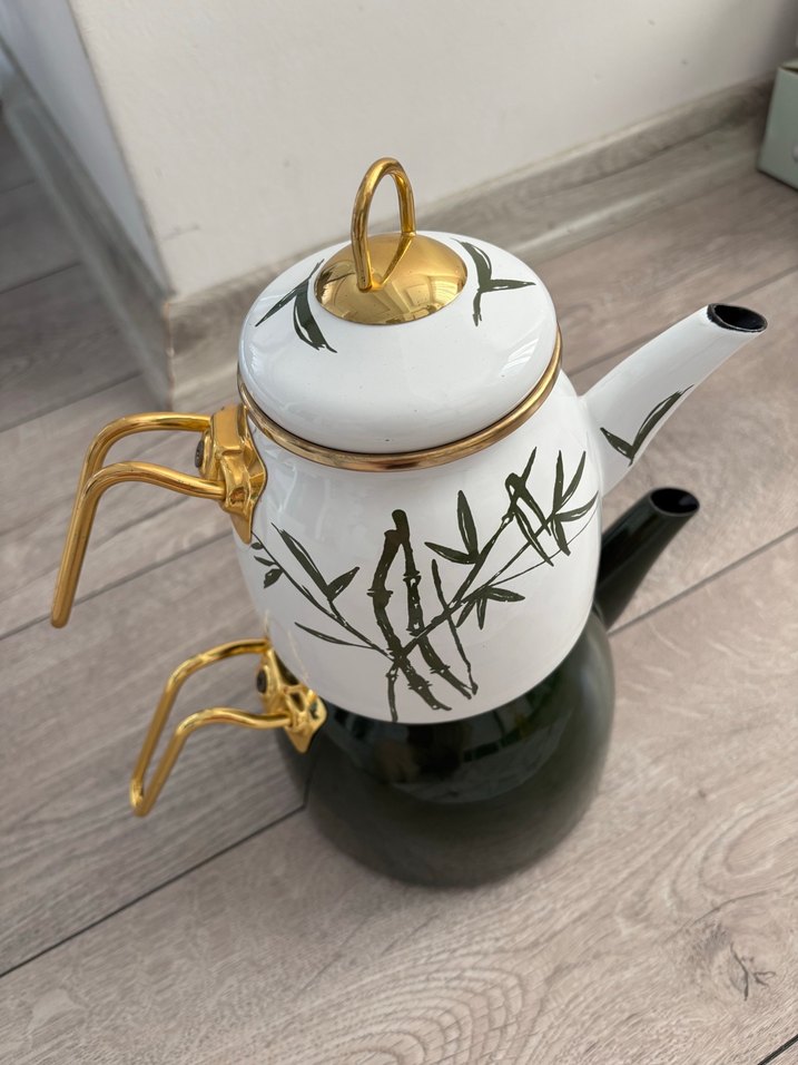 Beyaz ve yeşil  bambu desenli çaydanlık - Görsel 2
