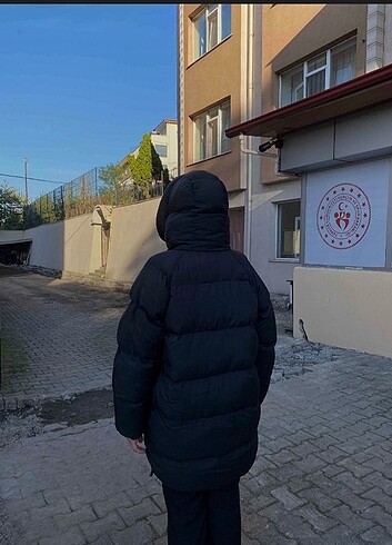 m Beden siyah Renk Siyah şişme mont