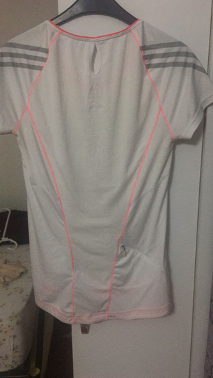Adidas tshirt