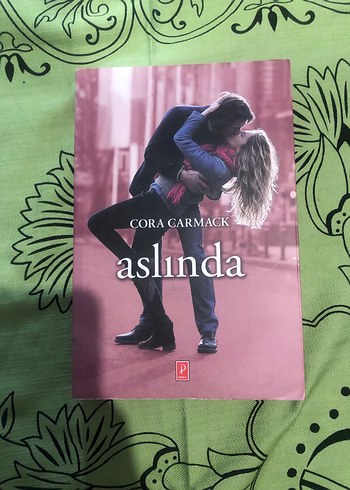Aslında - Cora Carmack