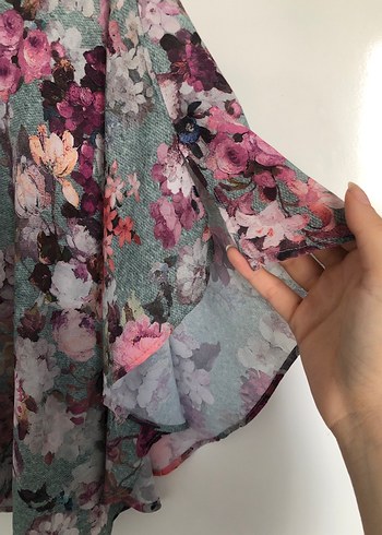 Çiçek Desenli V Yaka Bohem Kadın Bluz - Görsel 3