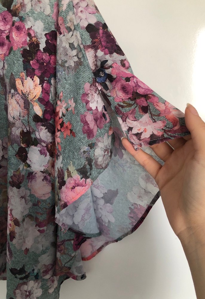 Çiçek Desenli V Yaka Bohem Kadın Bluz - Görsel 3