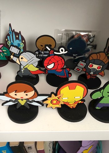 Çok Renkli Marvel Aksiyon Figürleri - Görsel 3