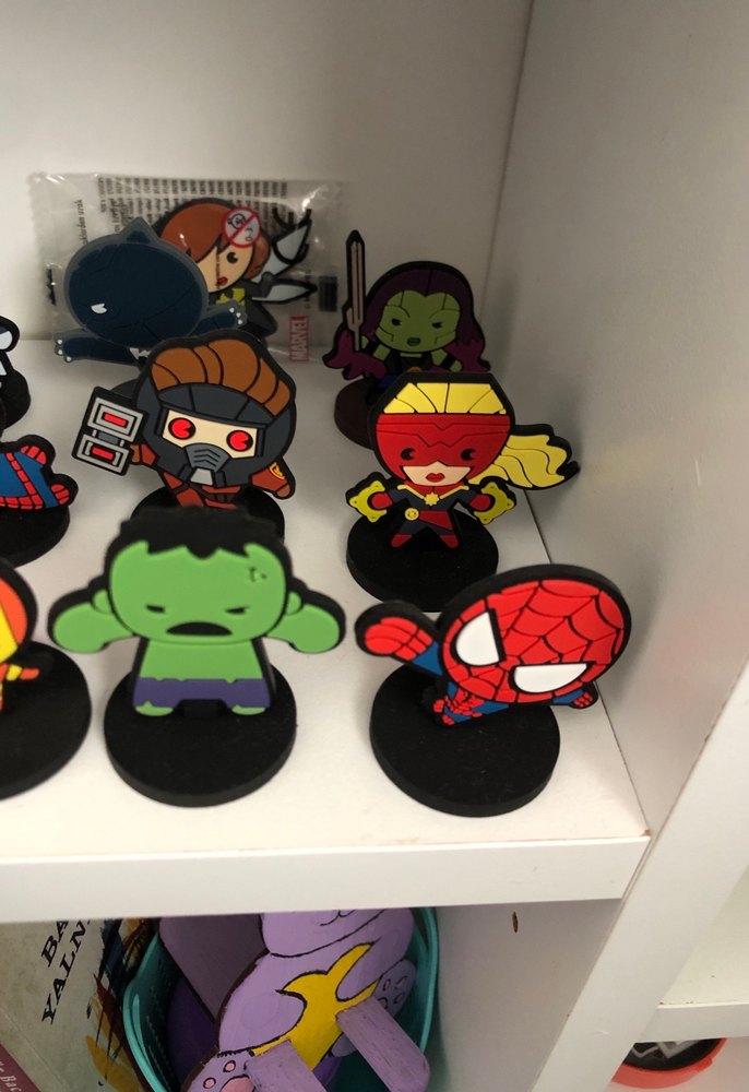 Çok Renkli Marvel Aksiyon Figürleri - Görsel 2