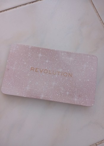 REVOLUTİON BABY DREAMER y2k far