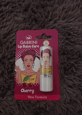 Gabrini Kiraz Aromalı Parlak Dudak Balmı - Görsel 2