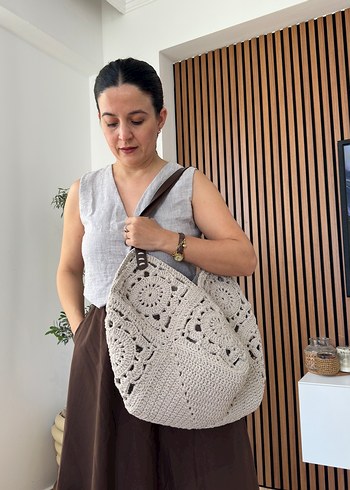 Beden ten rengi Renk Bej Dantel Detaylı Motifli Çanta