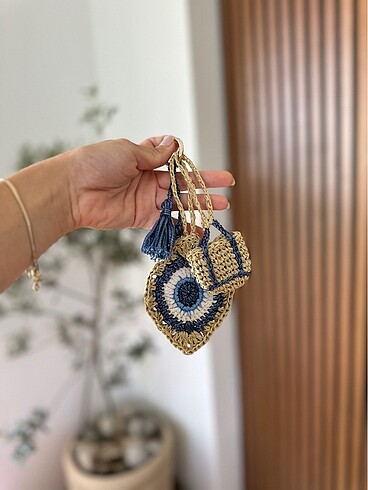 Nazar boncuğu charm