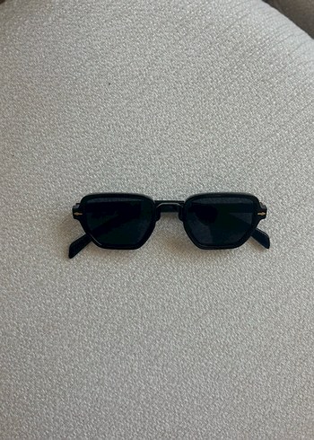 Siyah Minimalist Kadın Gözlüğü