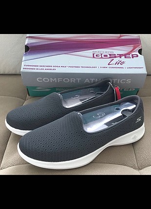 39 Beden Skechers spor ayakkabı 