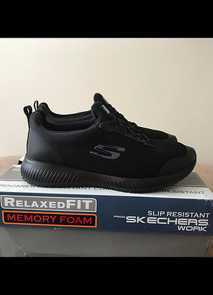 Skechers