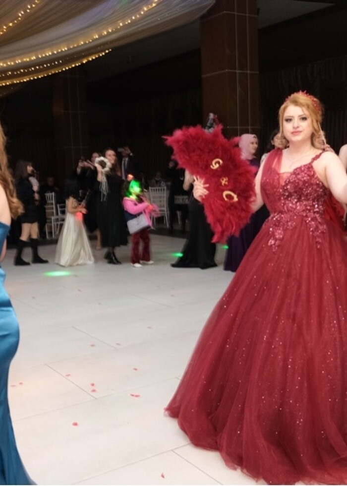 Bordo kendinden simli kına tuvaleti - Görsel 3