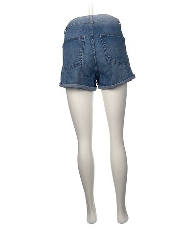 40 Beden H&M Mini Şort %70 İndirimli.