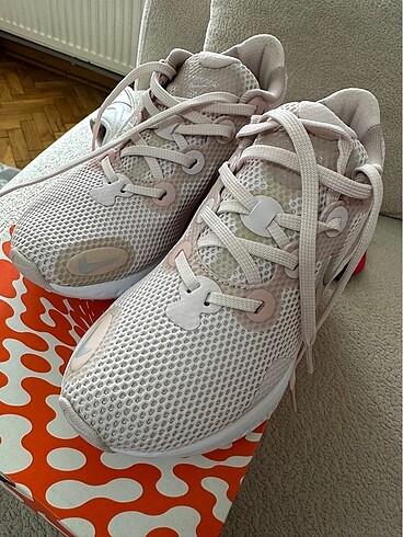 38 Beden Nike Kadın Ayakkabı