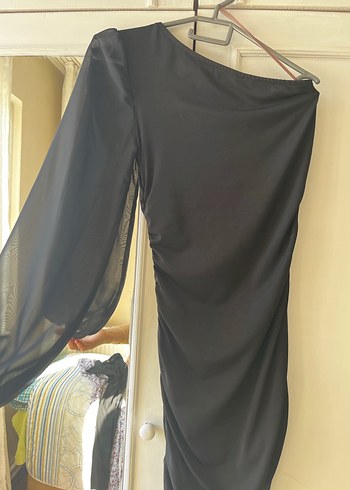 Sıfır Drapeli tek omuz Siyah Mini Elbise etiketli - Görsel 2