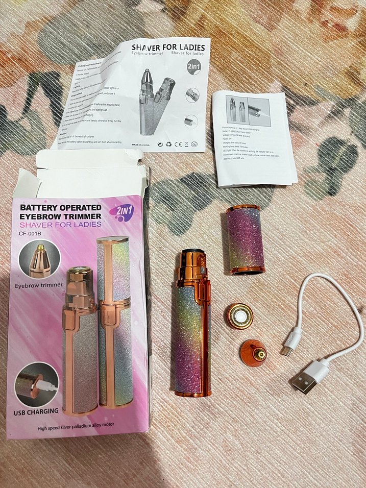 Pembe Renkli 2'si 1 Arada Kaş Düzeltici kaş bıyık alıcı - Görsel 4