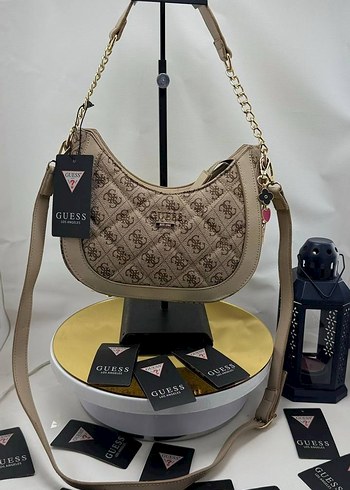 Bej Baskılı Guess Kadın Omuz Çantası