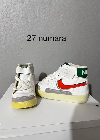 Nike 27