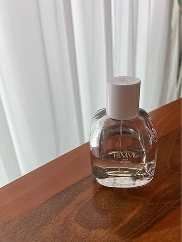 Zara femme