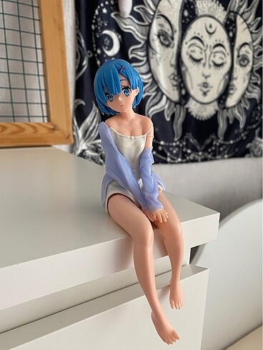 oturan rem anime figür