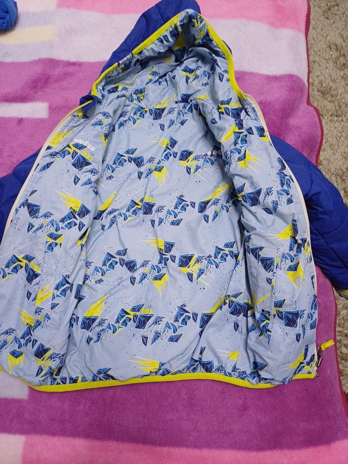 Kapüşonlu Erkek Çocuk Mavi Mont - Görsel 4