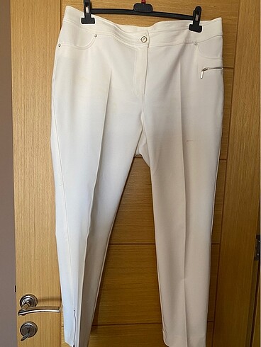 Gilda beyaz pantalon