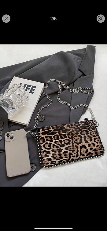 Zara ZARA model clutch