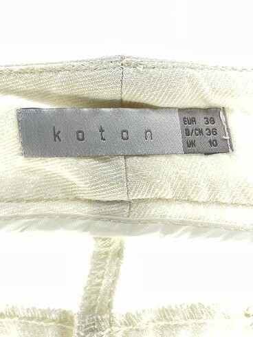 38 Beden beyaz Renk Koton Jean / Kot %70 İndirimli.