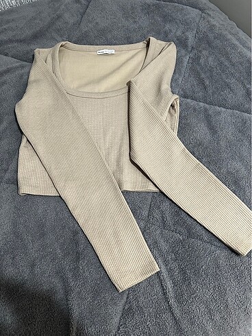 BERSHKA Crop bluz