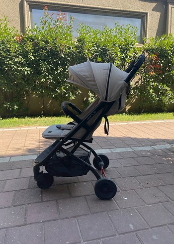 Kraft A9 bebek arabası
