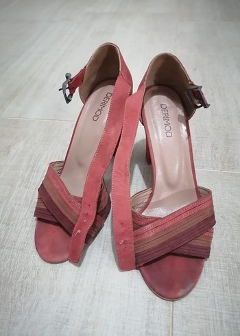 DERIMOD Pembe Süet Dolgu Topuklu Kadın Ayakkabı