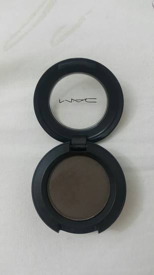 Mac ~ Concrete Satin Far